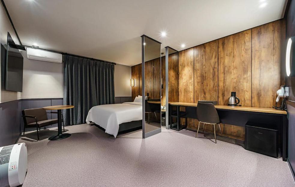 Brown-Dot Hotel Geomdan Інчхон Екстер'єр фото