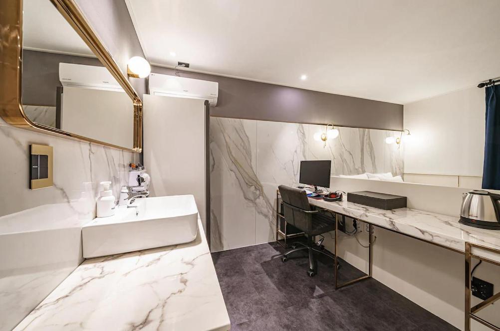 Brown-Dot Hotel Geomdan Інчхон Екстер'єр фото